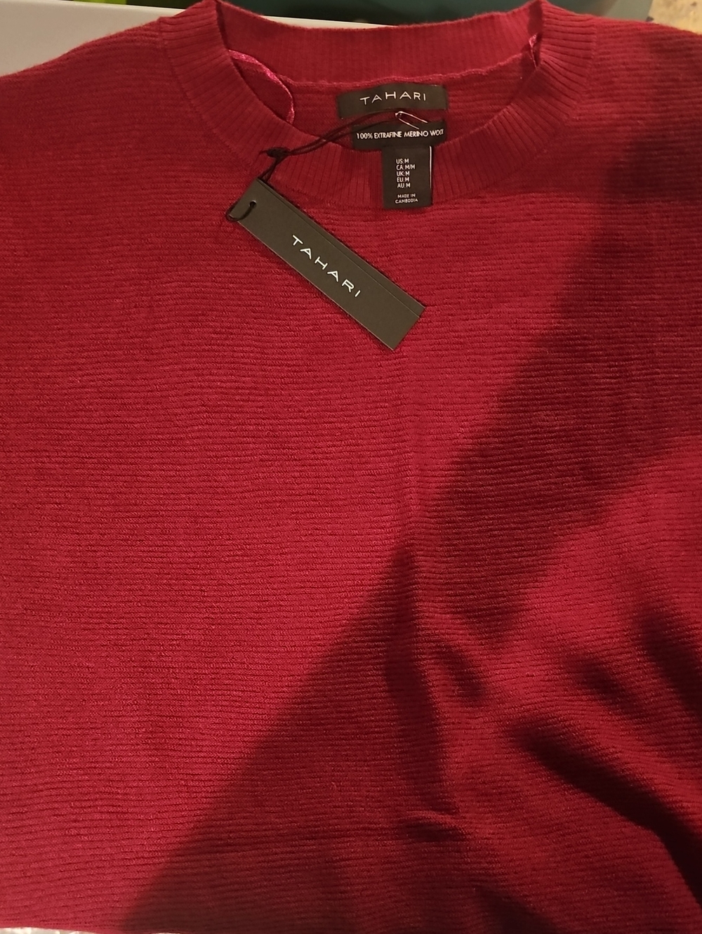 Tahari fine Merino Wool Women's Sweater